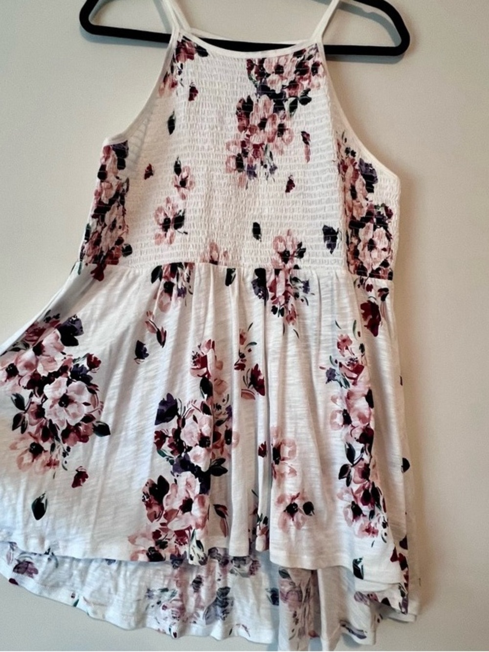 torrid White Floral Smocked Camisole Top in Pink & Burgundy